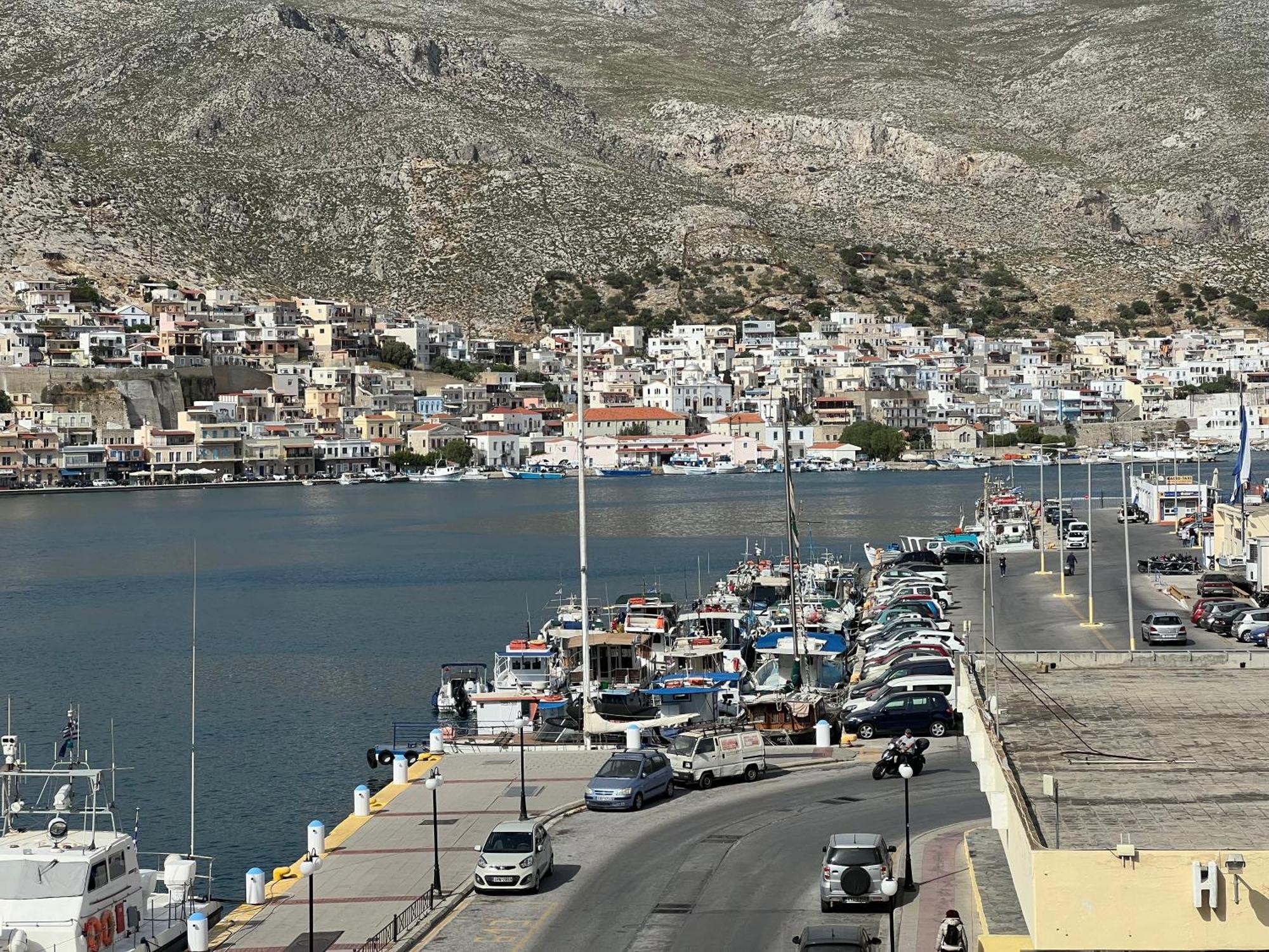 Faros 3 Apartment